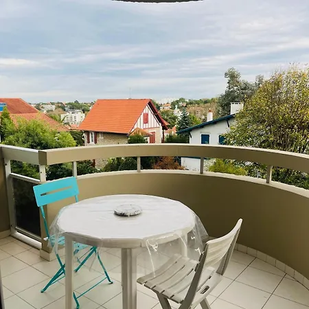 Proche Centre - Avec Balcon דירה