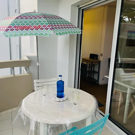 Proche Centre - Avec Balcon דירה *