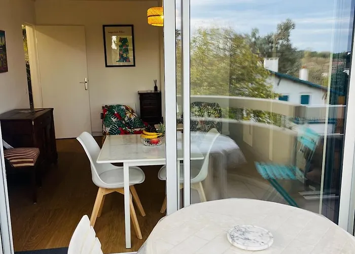 Apartman Proche Centre - Avec Balcon